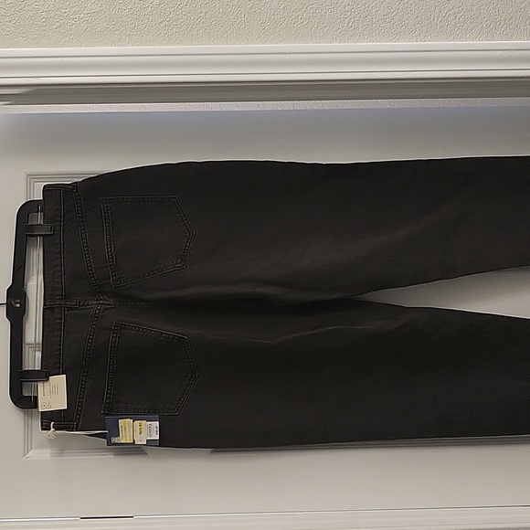 Universal Thread Black Boyfriend Jeans 8 - Picture 5 of 6